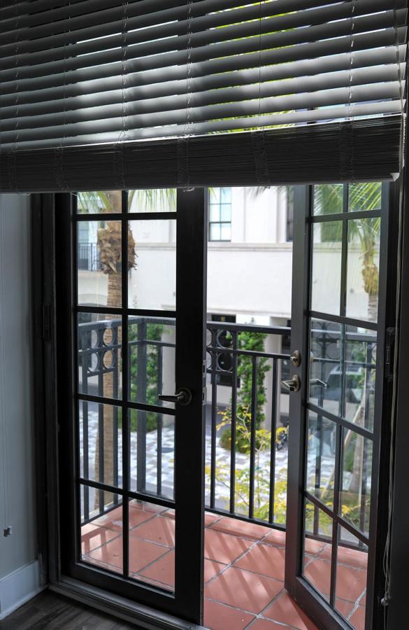 Blackswan - Rosemary Sq - Bohemian Loft With Balcony West Palm Beach Exterior photo